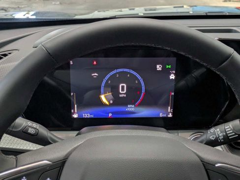 New 2026 Chevrolet Trax LT w/ Driver Confidence Package FWD image 32