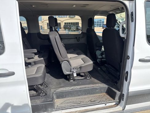 Used 2023 Ford Transit 350 XLT image 10