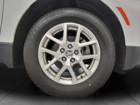 Used 2023 Chevrolet Equinox LT AWD/4WD image 3
