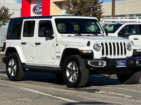 Used 2022 Jeep Wrangler Unlimited Sahara image 10