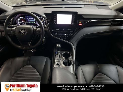 Used 2023 Toyota Camry SE AWD/4WD image 12
