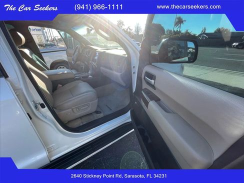 Used 2010 Toyota Sequoia Platinum image 10