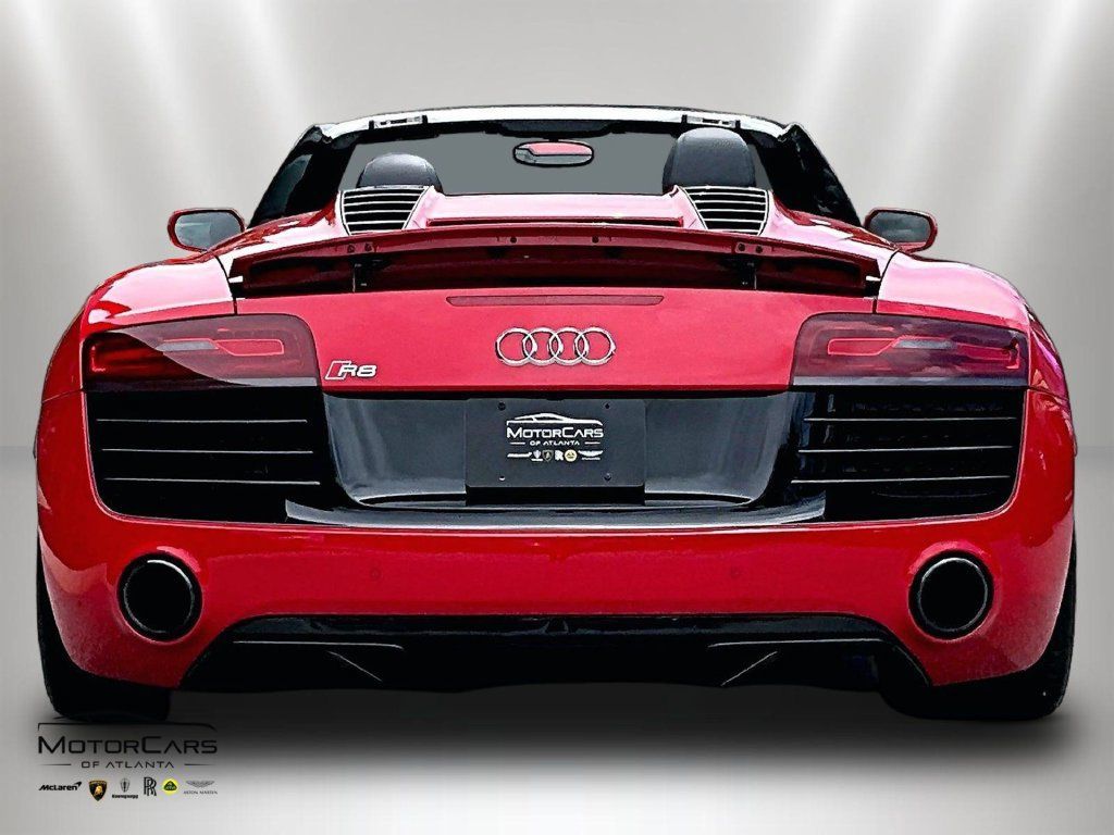 Used 2014 Audi R8 V10 w/ Full Leather Package AWD/4WD image 4