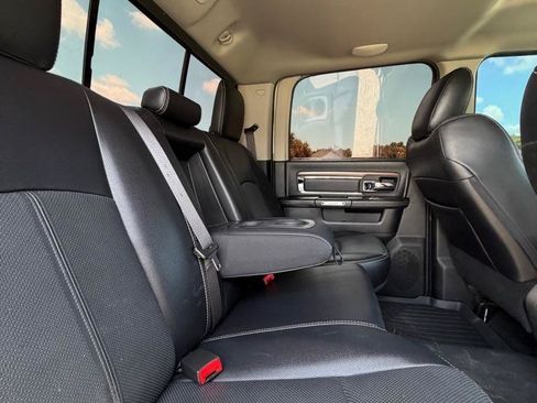 Used 2018 RAM 2500 Laramie w/ Sport Appearance Group AWD/4WD image 17