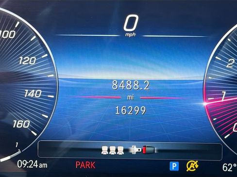 Used 2025 Mercedes-Benz GLE 350 4MATIC image 40