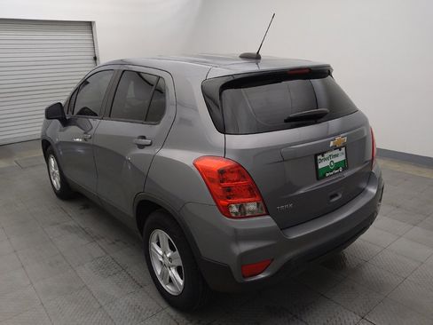 Used 2020 Chevrolet Trax LS FWD image 5