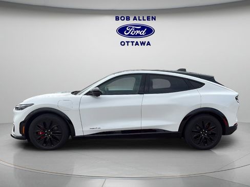 Used 2025 Ford Mustang Mach-E Premium w/ Sport Appearance Package image 10