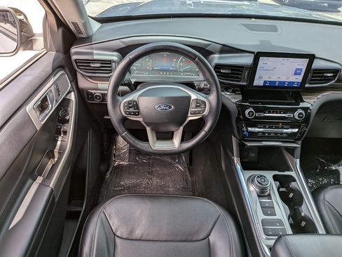 Used 2023 Ford Explorer Limited RWD image 18