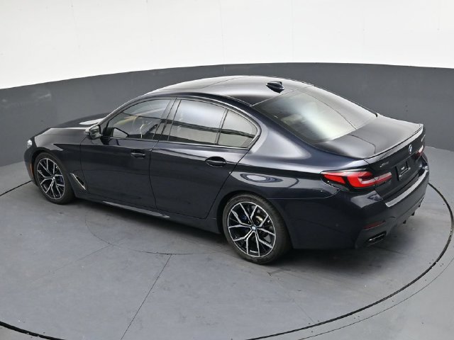 Used 2023 BMW M550i xDrive w/ Dynamic Handling Package AWD/4WD image 29