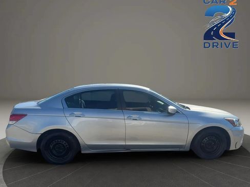 Used 2012 Honda Accord LX image 5