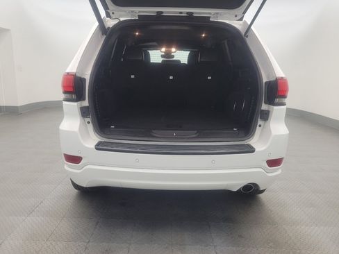 Used 2018 Jeep Grand Cherokee Altitude RWD image 29