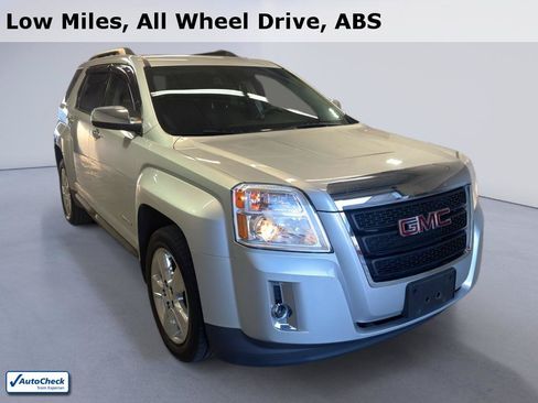 Used 2015 GMC Terrain SLE w/ Chrome Edition AWD/4WD image 1