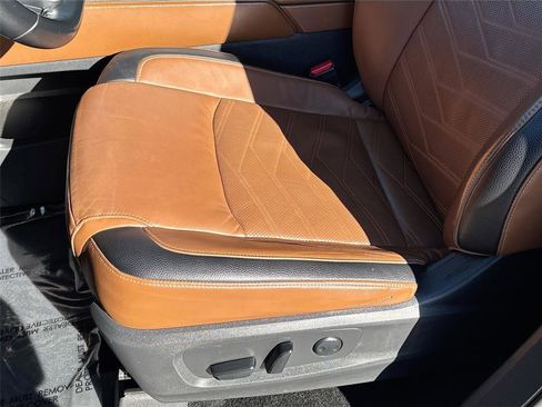 Used 2022 Nissan Pathfinder Platinum w/ Cargo Package image 21