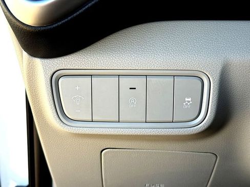 Used 2022 Kia Soul LX image 14