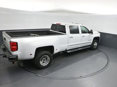 Used 2018 GMC Sierra 3500 SLT AWD/4WD image 30