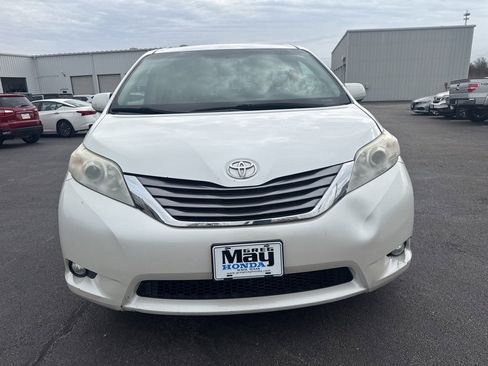 Used 2016 Toyota Sienna XLE image 8