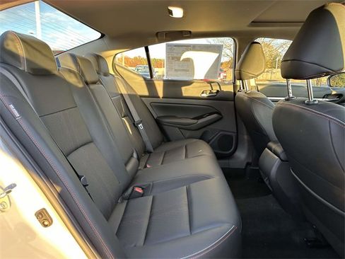 New 2025 Nissan Altima 2.5 SR w/ SR Premium Package image 11