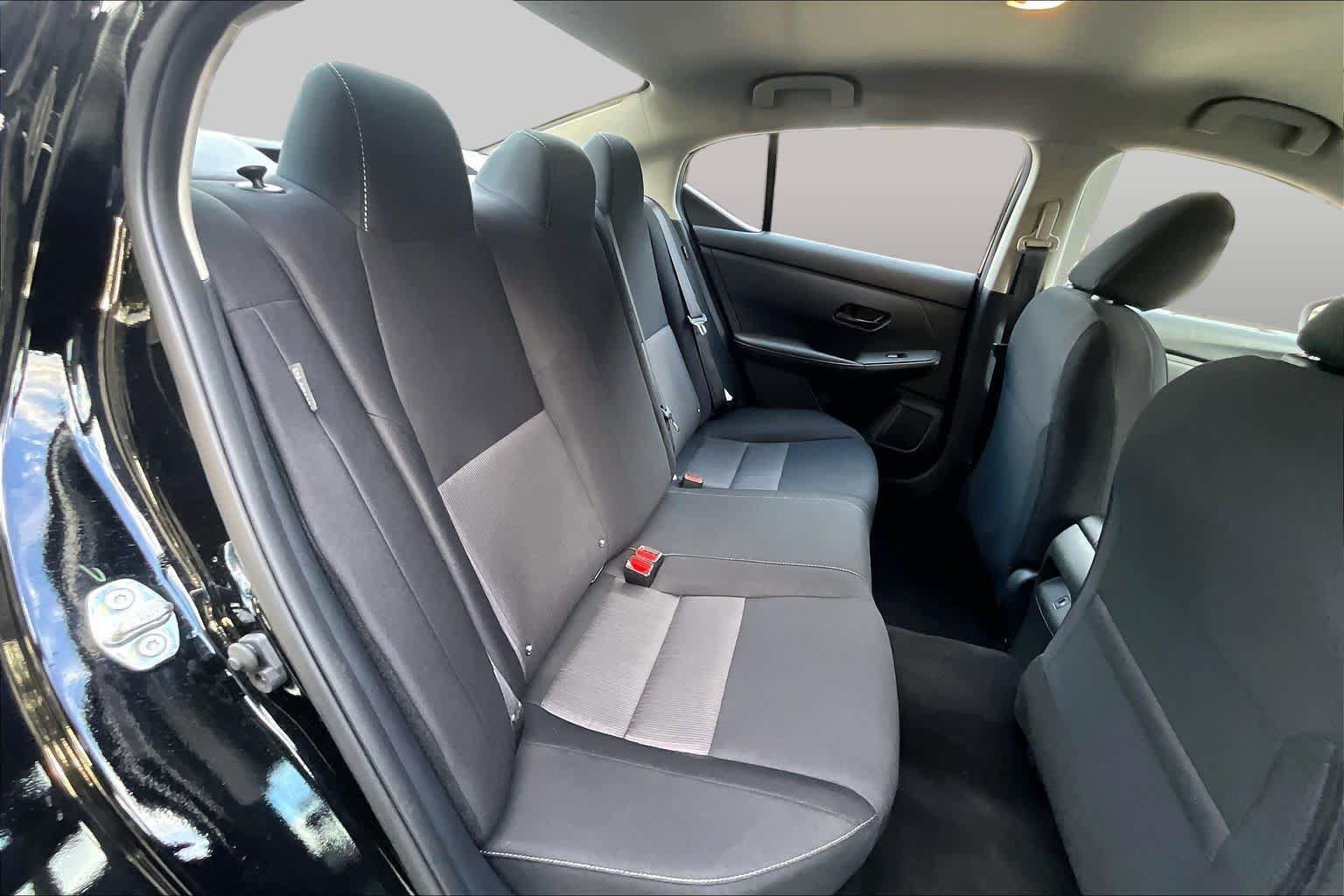 Used 2025 Nissan Sentra SV w/ All-Weather Package FWD image 19
