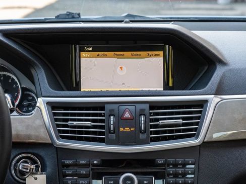 Used 2011 Mercedes-Benz E 350 4MATIC Sedan image 16