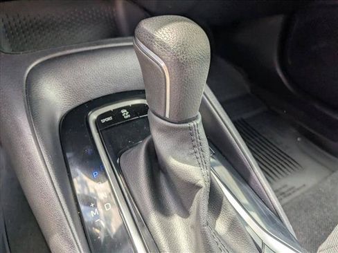 Used 2022 Toyota Corolla SE FWD image 11