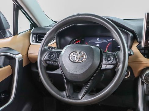 Used 2023 Toyota RAV4 XLE image 12