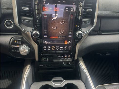 Used 2019 RAM 1500 Laramie AWD/4WD image 11