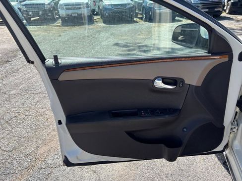Used 2011 Chevrolet Malibu LT w/ Interface Package FWD image 10