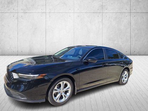 Used 2024 Honda Accord LX image 9