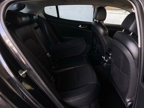 Used 2019 Kia Stinger image 16