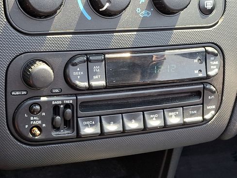 Used 2004 Chrysler Sebring LX FWD image 15