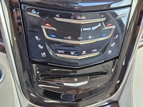 Used 2016 Cadillac Escalade Premium AWD/4WD image 21