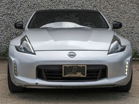 Used 2014 Nissan 370Z Coupe RWD image 4