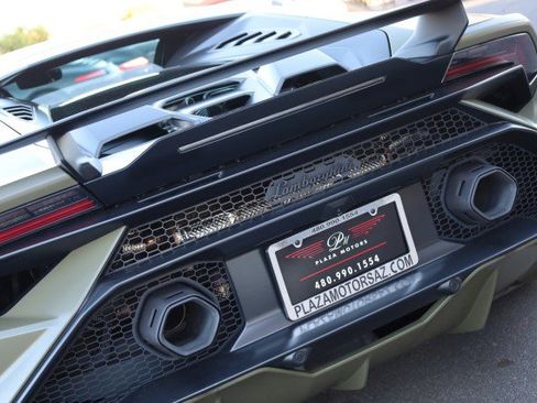 Used 2023 Lamborghini Huracan Tecnica RWD image 18