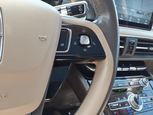 Certified 2022 Lincoln Corsair AWD w/ Premium Package image 17