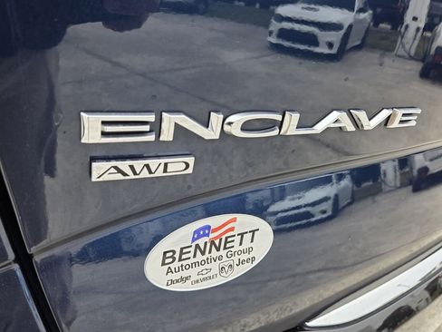 Used 2023 Buick Enclave Essence image 16