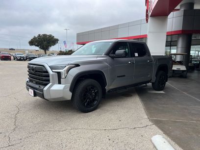 New 2025 Toyota Tundra SR5