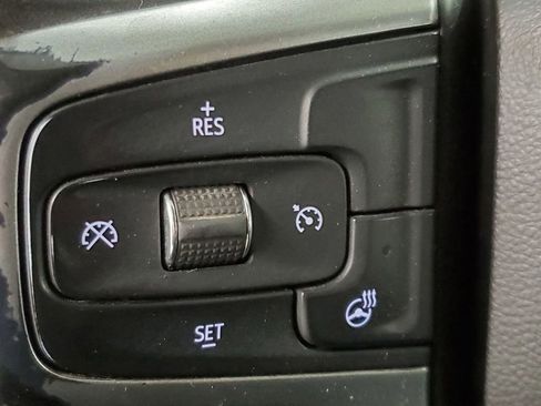 Used 2020 Chevrolet Silverado 1500 LT w/ All-Star Edition image 33