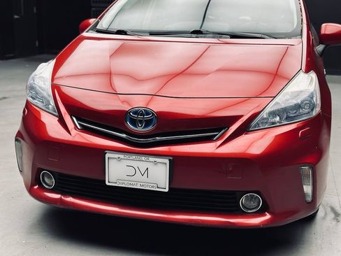 Used 2012 Toyota Prius V Five FWD image 14