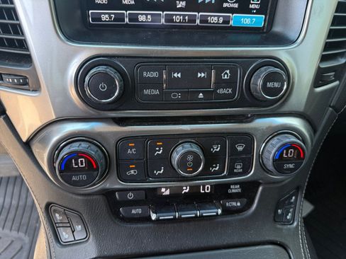 Used 2018 Chevrolet Suburban Premier AWD/4WD image 12
