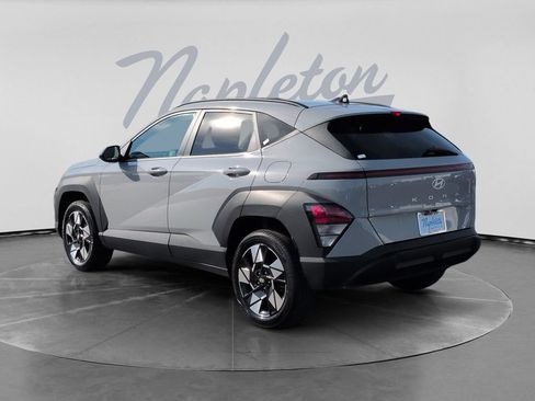 Used 2024 Hyundai Kona SEL AWD/4WD image 6