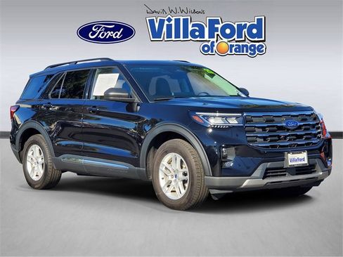 Used 2025 Ford Explorer Active w/ Active Comfort Package image 1