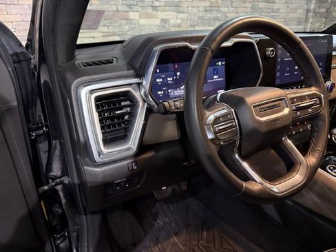 Used 2023 GMC Canyon Denali w/ Denali Black Edition image 13