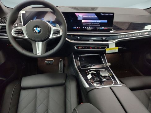 Used 2026 BMW X5 xDrive40i w/ M Sport Package image 23