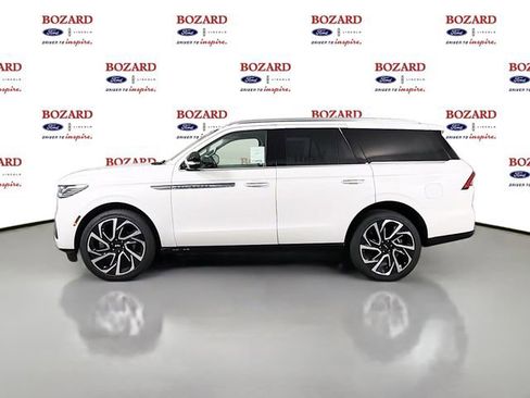 New 2026 Lincoln Navigator Reserve AWD/4WD image 5