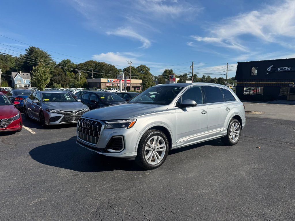Used 2025 Audi Q7 3.0T Premium Plus AWD/4WD image 1