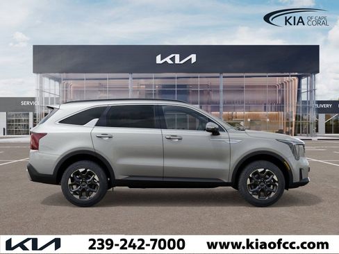 New 2026 Kia Sorento S image 7