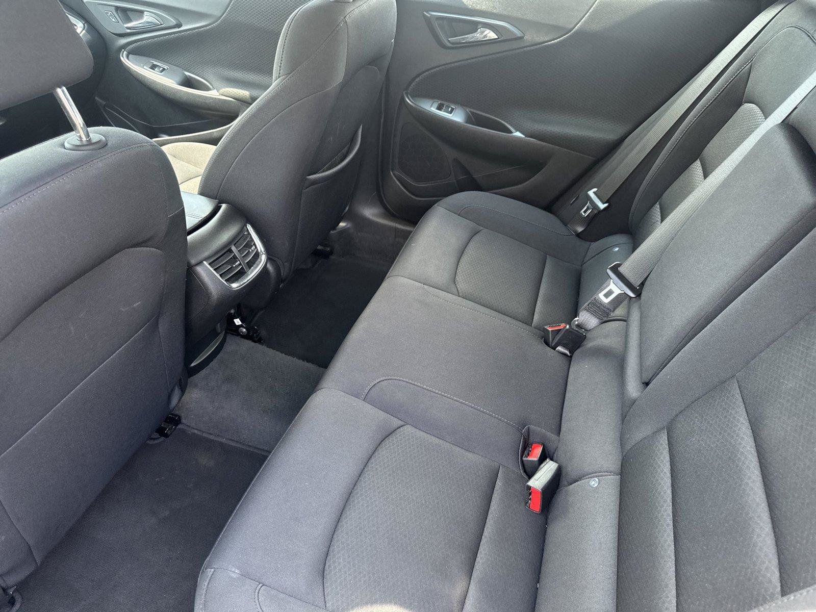 Used 2025 Chevrolet Malibu LT FWD image 24