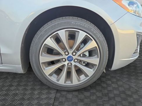 Used 2020 Ford Fusion SE AWD/4WD image 35