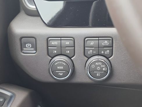 New 2026 Chevrolet Silverado 3500 LT w/ Texas Edition AWD/4WD image 22
