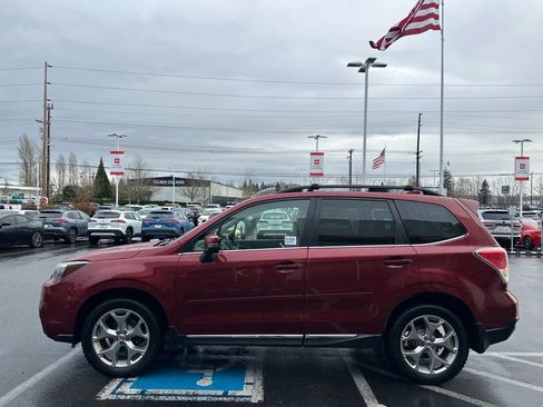 Used 2018 Subaru Forester 2.5i Touring image 6
